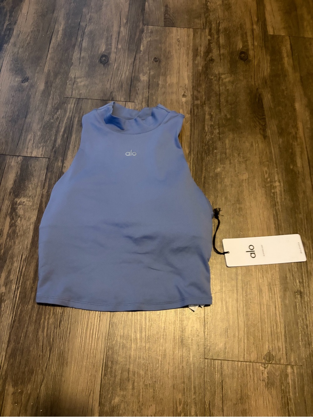 NWOT Alo Yoga Alosoft Top That Bra Tank XS